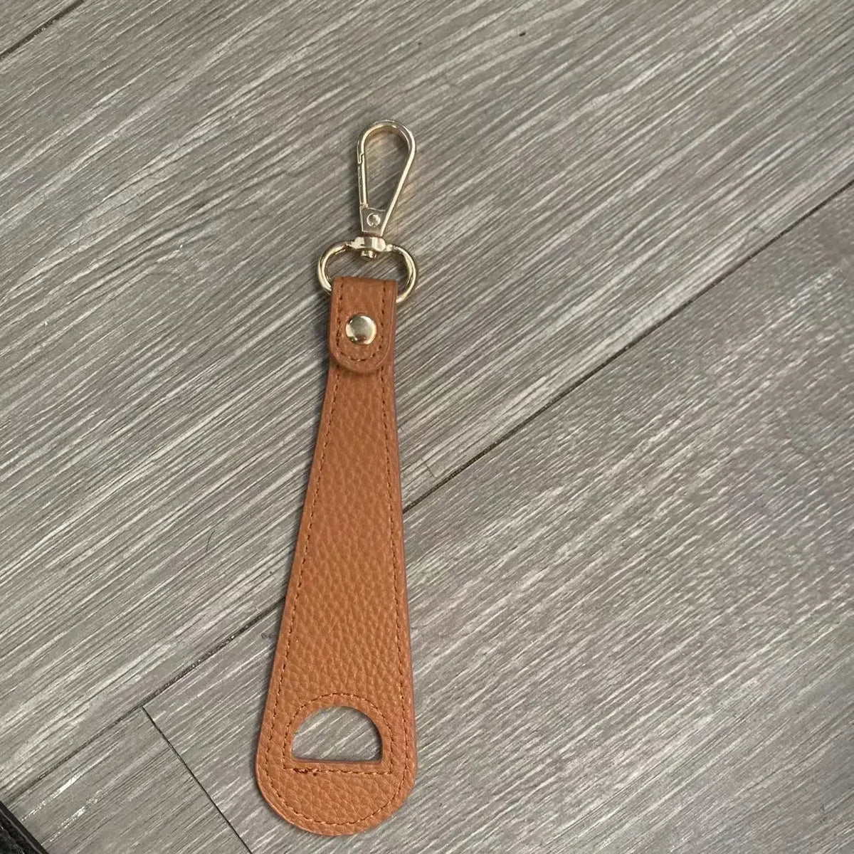 Travel Hat Clip Leather Simple Golf Baseball Hat Clip Summer Hat Strap Towel Glove Storage Wallet Buckle Hands-free Latch Clip by Passport Outfitters