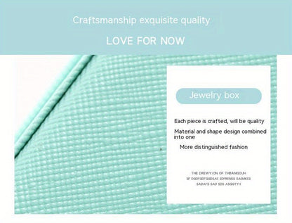 Minimalist Travel Jewelry Storage Box - Passport Outfitters Apparel 